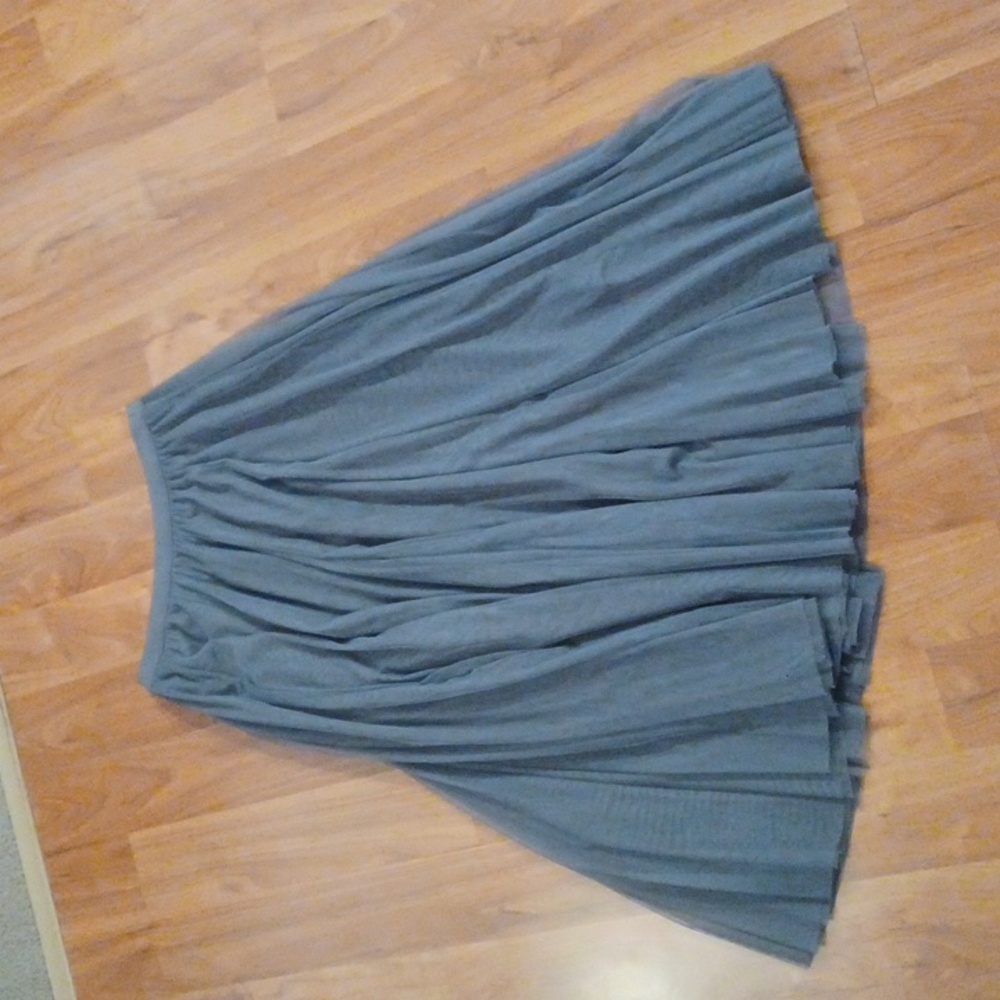 Maxi flowy Grey skirt w/elastic band